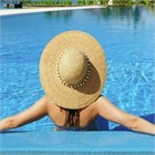 Целлюлит после 40: почему он становится выраженнее и что с этим делать